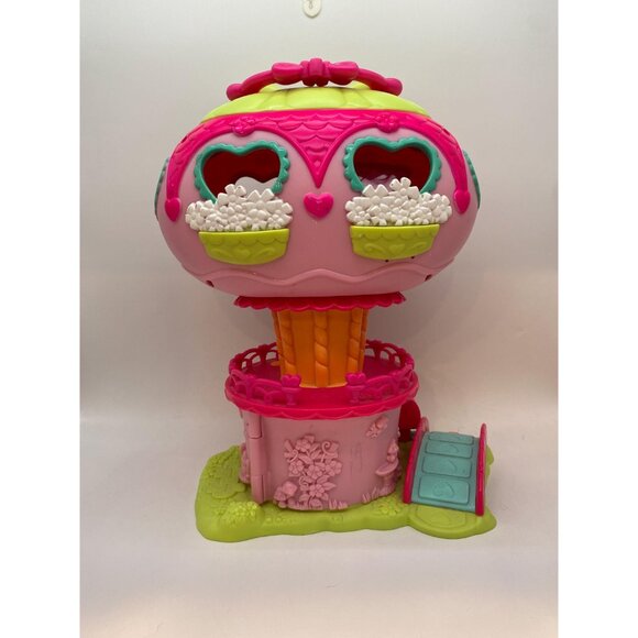 2006 Hasbro My Little Pony Ponyville Pinkie Pie's Balloon House Playset - Picture 6 of 9